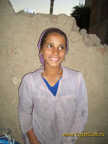 Красивая девочка из Луксора