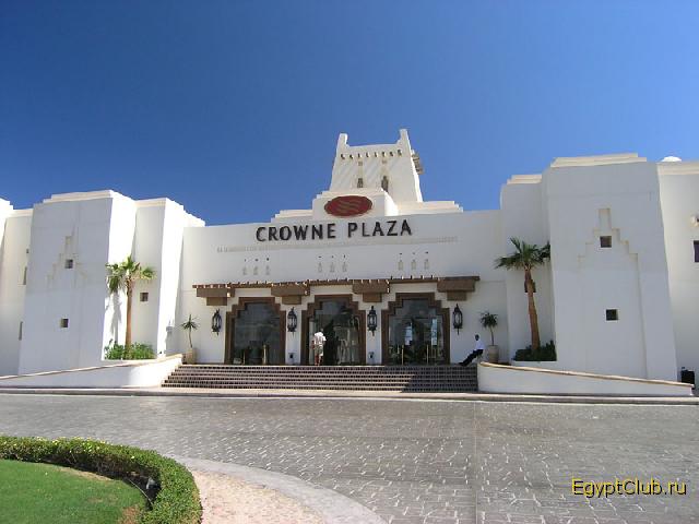 Crowne Plaza - 