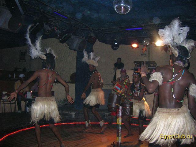 африканское шоу в отеле